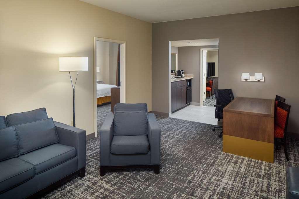 Embassy By Hilton Hotel 4*