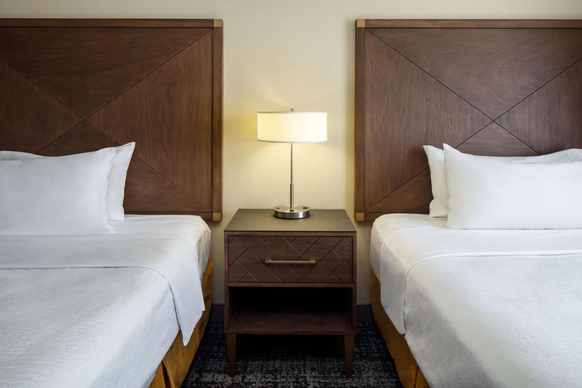 Embassy By Hilton Hotel Laredo