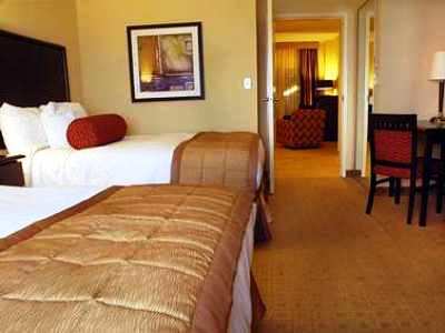 Hotel Embassy By Hilton